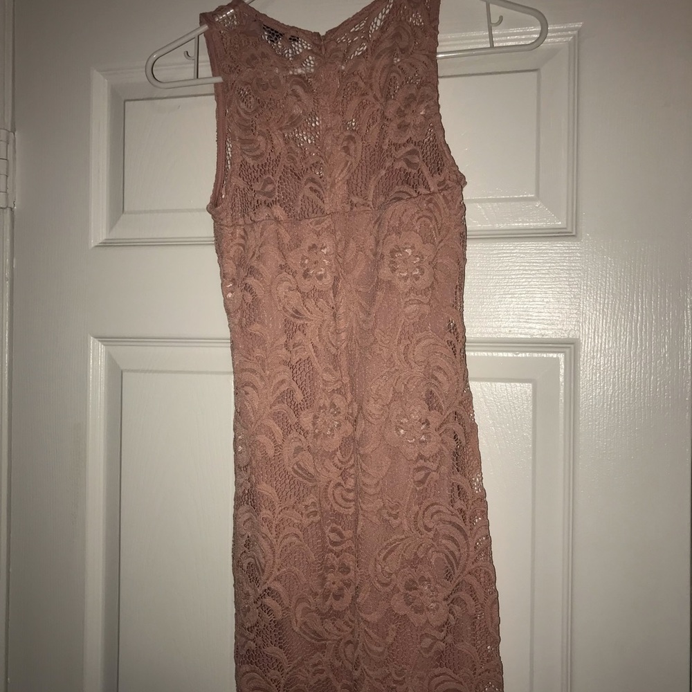Lacey dress - Picture 3 of 3